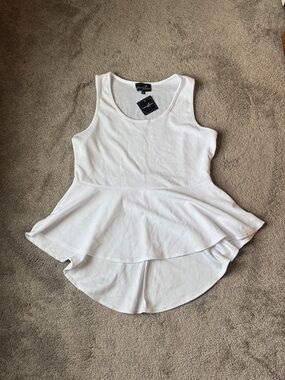 Lexington Avenue White Peplum Sleeveless Tank Top Flowy Babydoll Blouse SIZE 1X